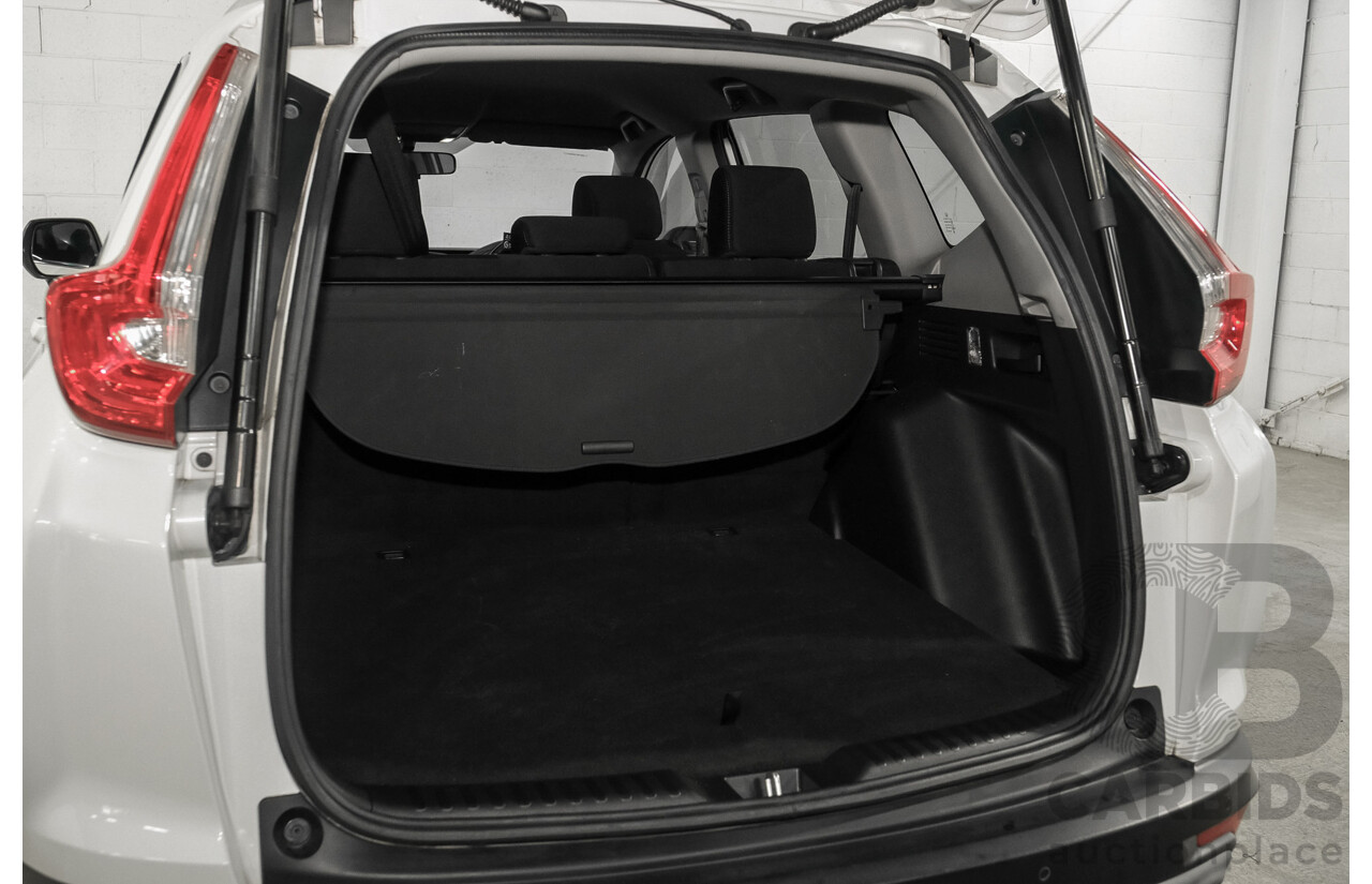 01/2018 Honda Cr-V VTi-S MY18 4d Wagon White 1.5L