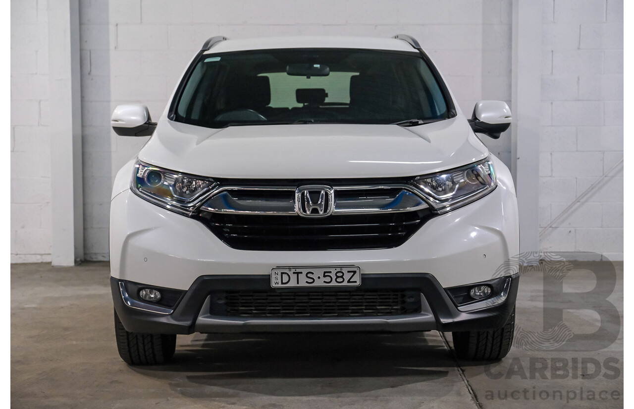 01/2018 Honda Cr-V VTi-S MY18 4d Wagon White 1.5L