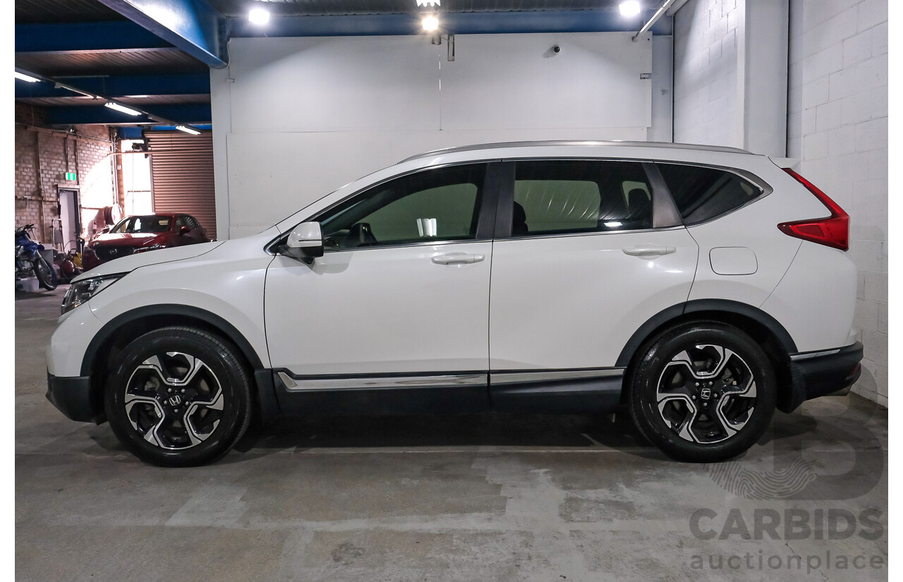 01/2018 Honda Cr-V VTi-S MY18 4d Wagon White 1.5L