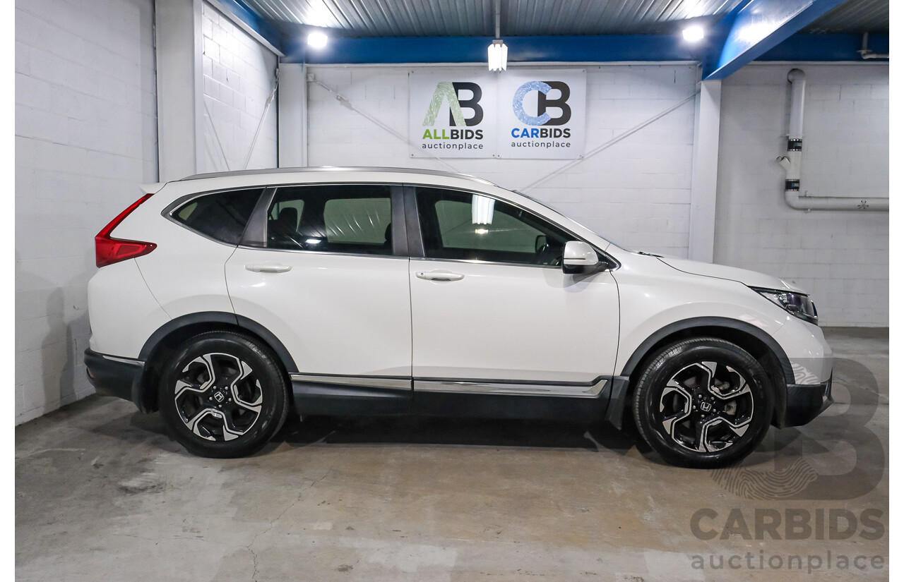 01/2018 Honda Cr-V VTi-S MY18 4d Wagon White 1.5L