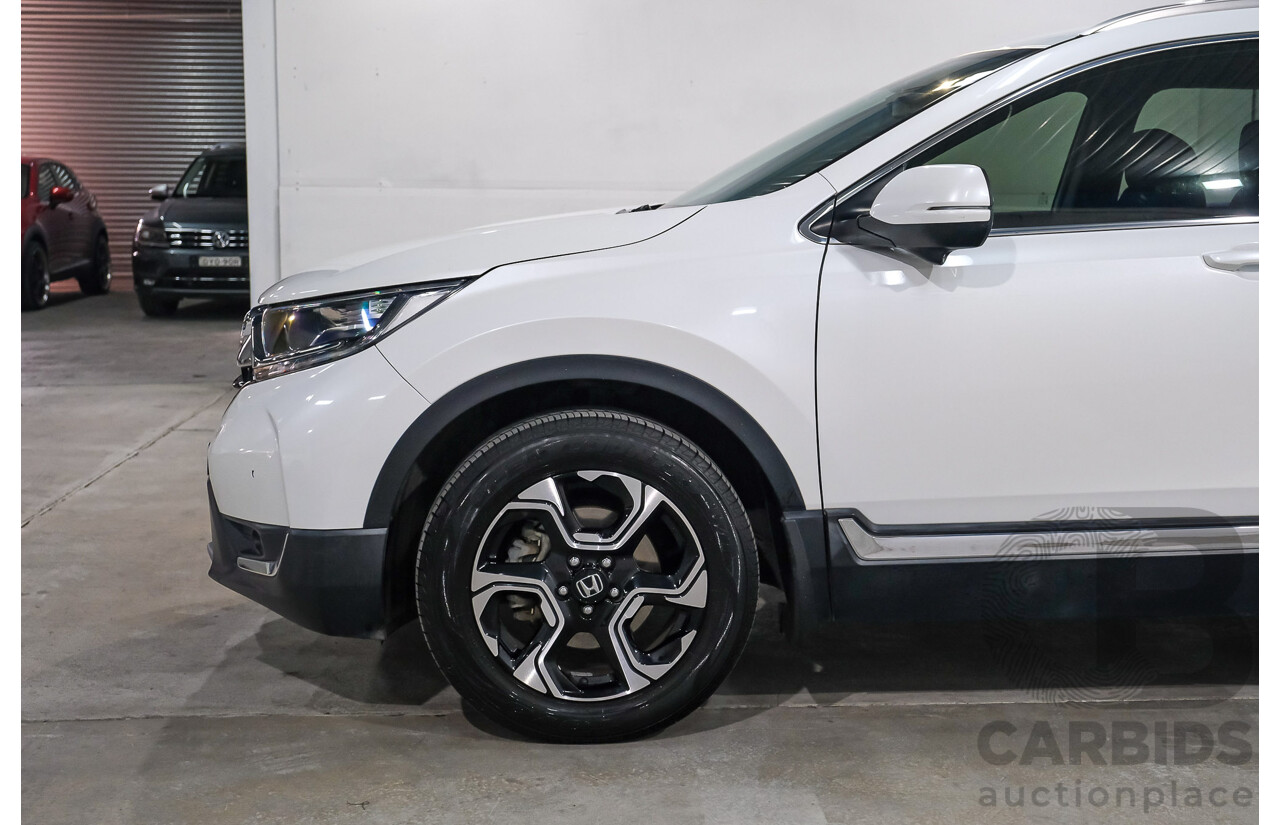 01/2018 Honda Cr-V VTi-S MY18 4d Wagon White 1.5L