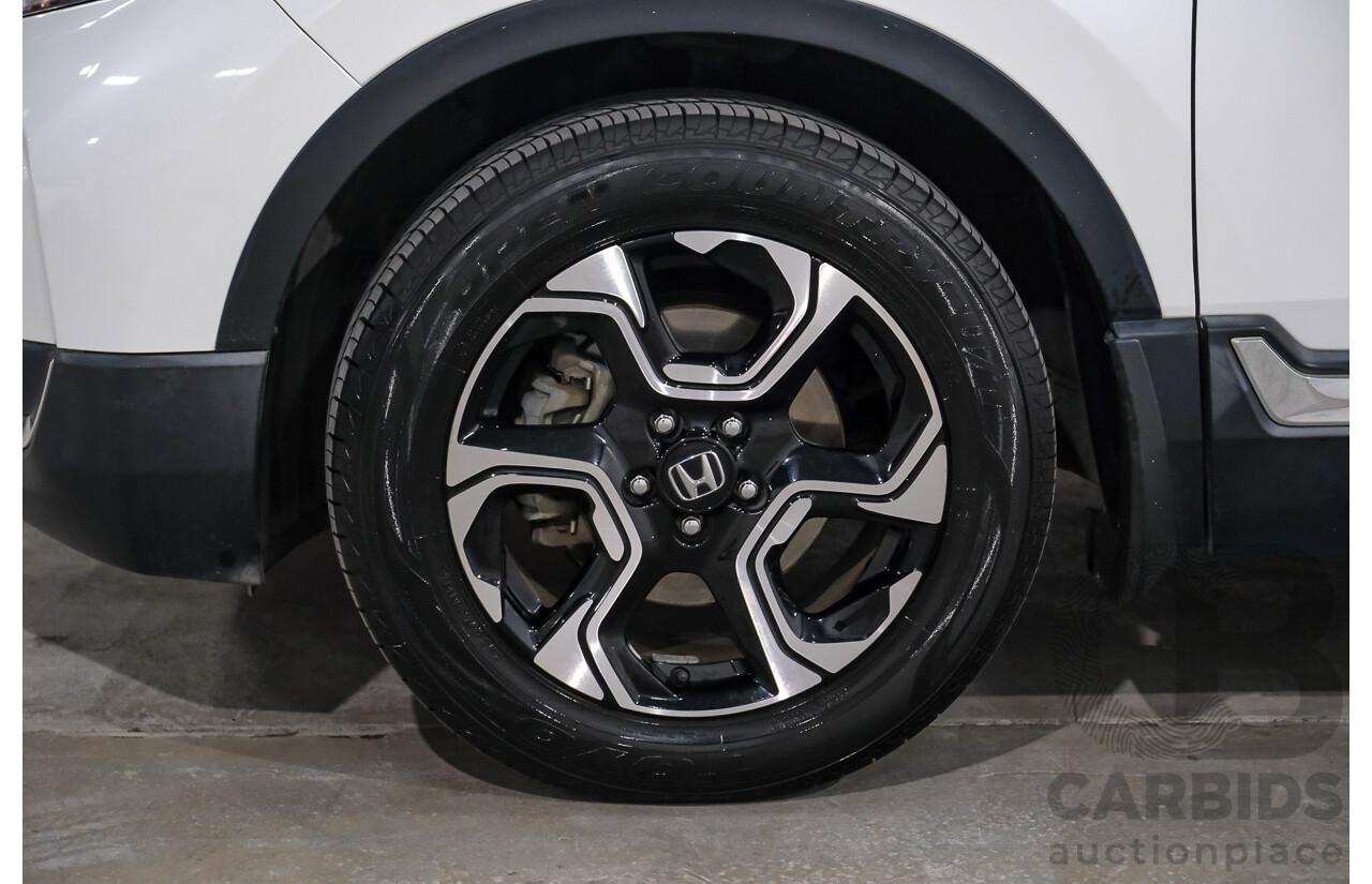 01/2018 Honda Cr-V VTi-S MY18 4d Wagon White 1.5L