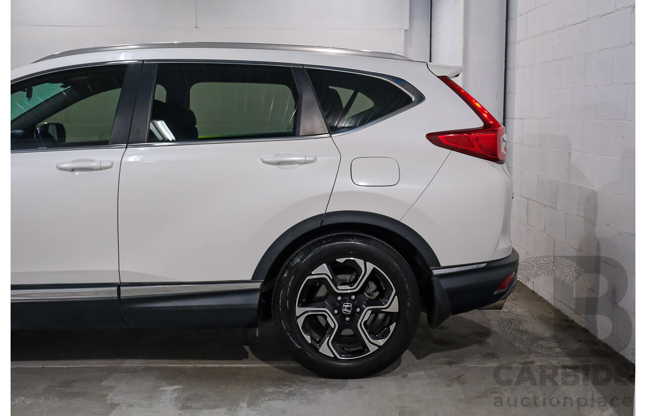 01/2018 Honda Cr-V VTi-S MY18 4d Wagon White 1.5L