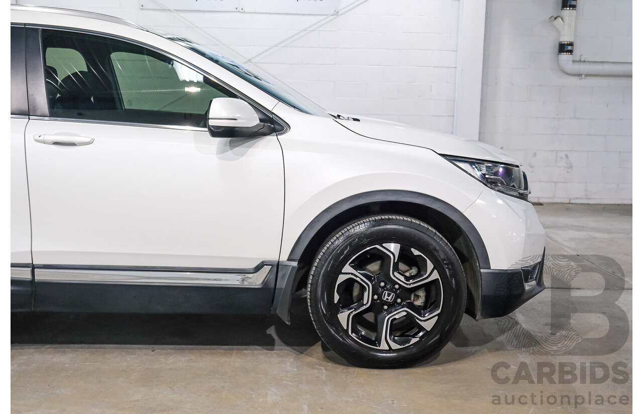 01/2018 Honda Cr-V VTi-S MY18 4d Wagon White 1.5L