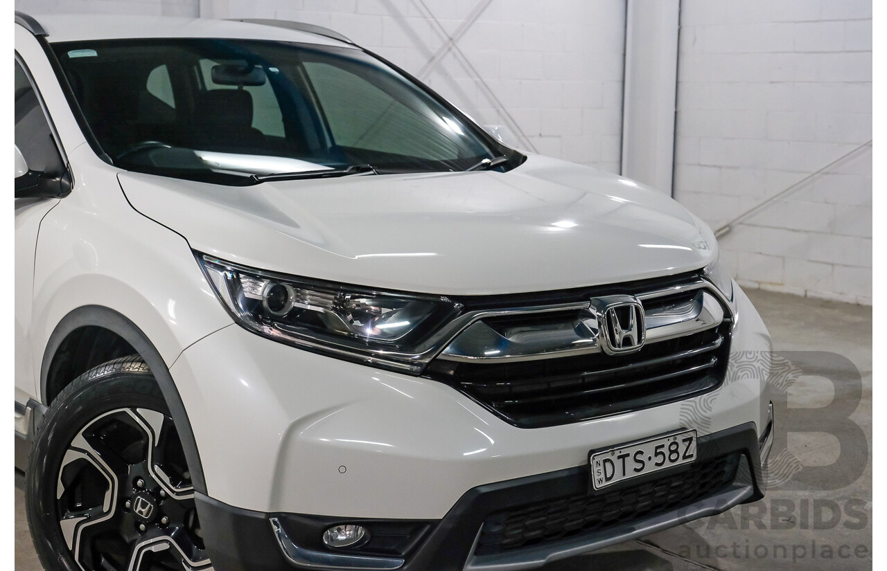 01/2018 Honda Cr-V VTi-S MY18 4d Wagon White 1.5L
