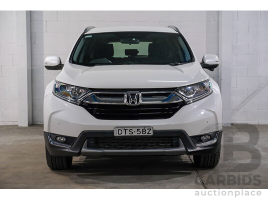 01/2018 Honda Cr-V VTi-S MY18 4d Wagon White 1.5L