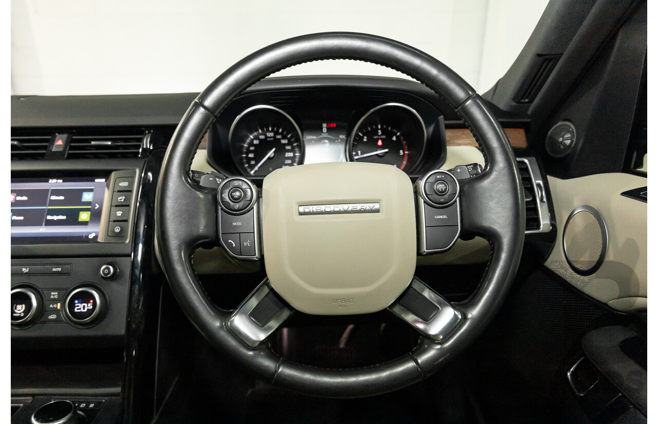 10/2017 Land Rover Discovery SD4 SE (4WD) MY17 4d Wagon Grey Twin-turbo Diesel 2.0L
