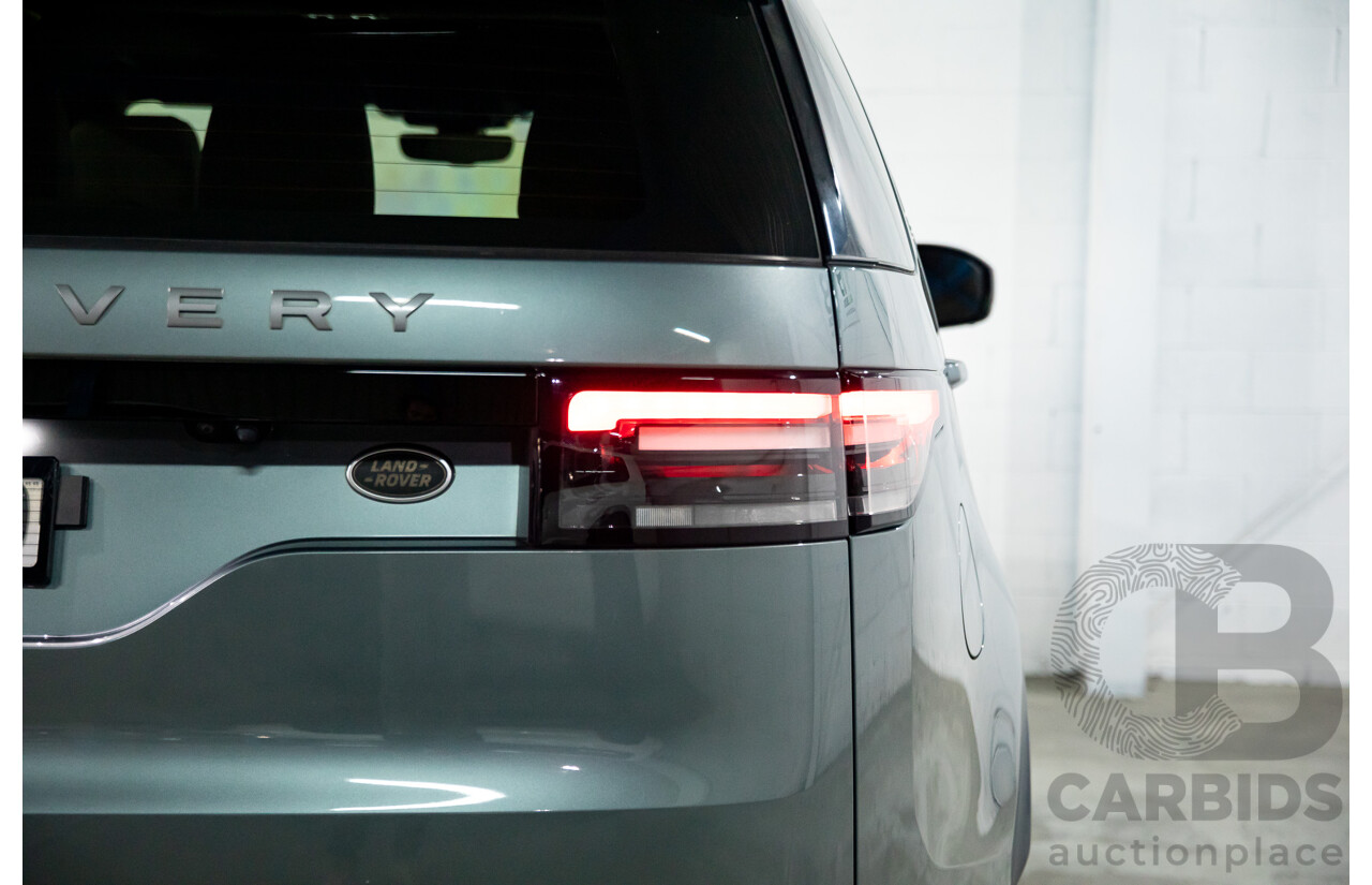 10/2017 Land Rover Discovery SD4 SE (4WD) MY17 4d Wagon Grey Twin-turbo Diesel 2.0L