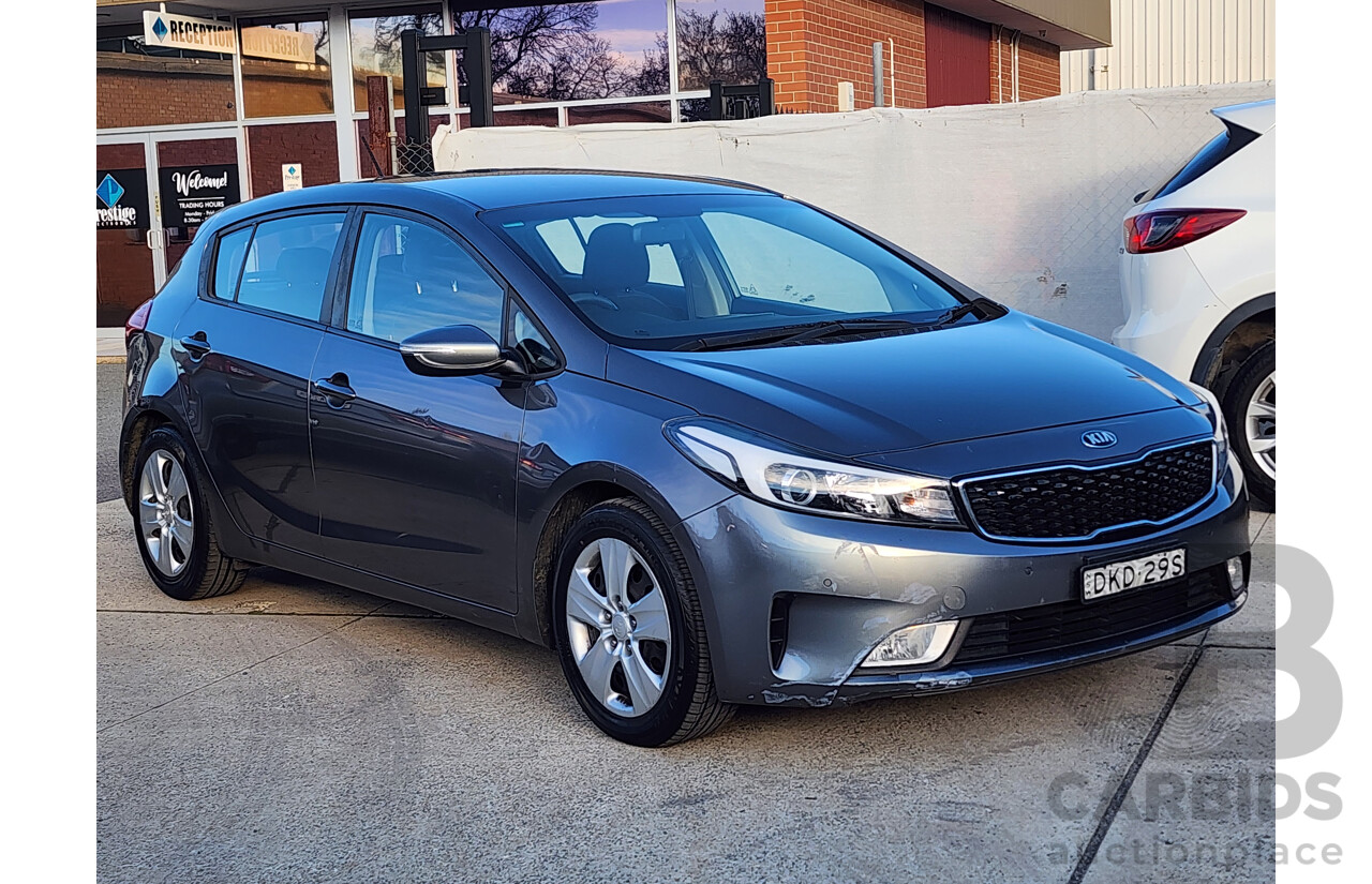09/2016 Kia Cerato S YD MY17 5d Hatchback Grey 2.0L