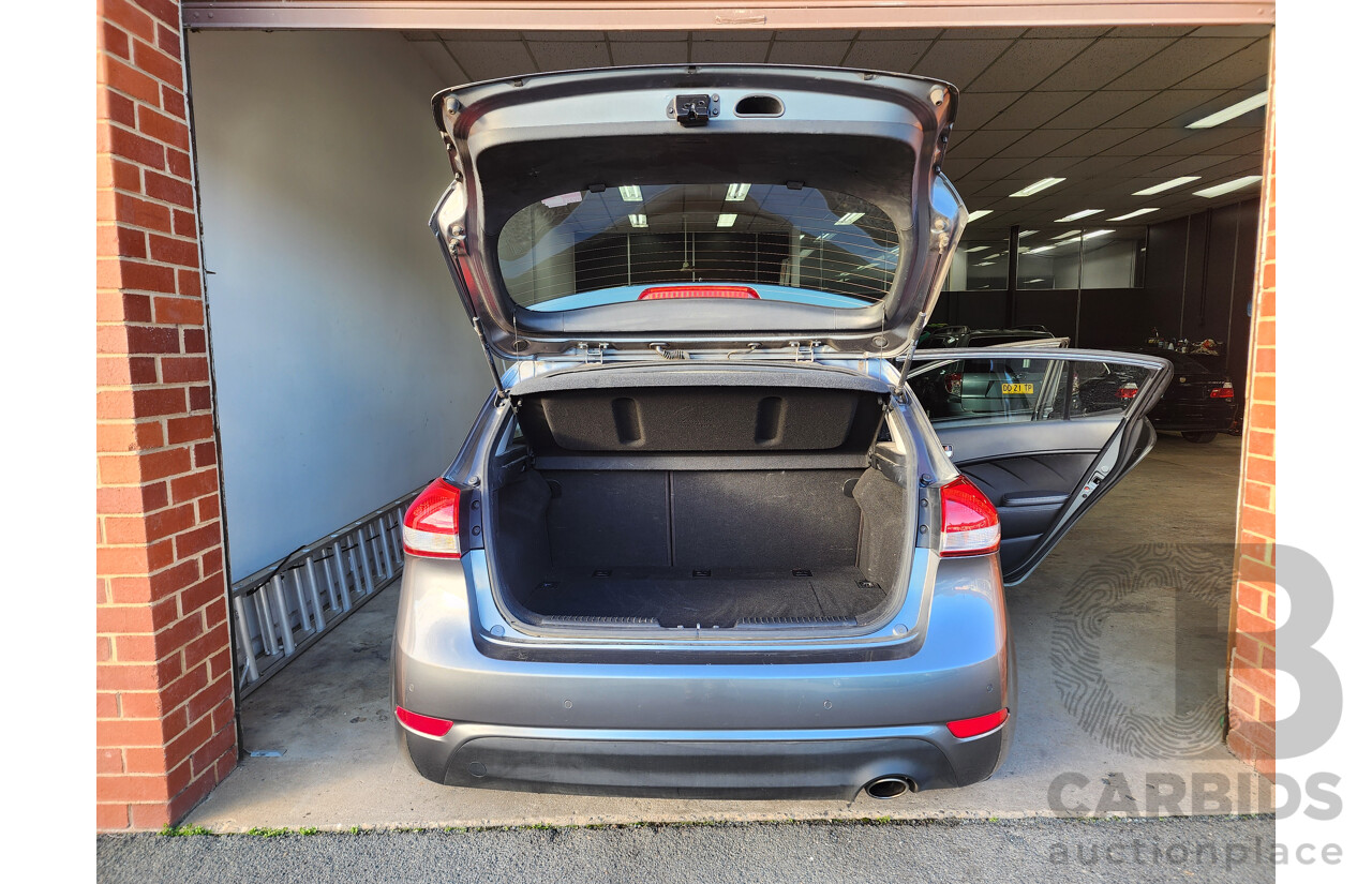 09/2016 Kia Cerato S YD MY17 5d Hatchback Grey 2.0L