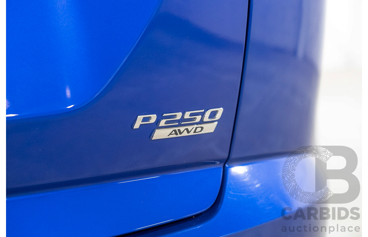 01/2018 Jaguar E-Pace P250 SE (AWD) (183kW) X540 MY18 4d Wagon Caesium Blue Turbo 2.0L