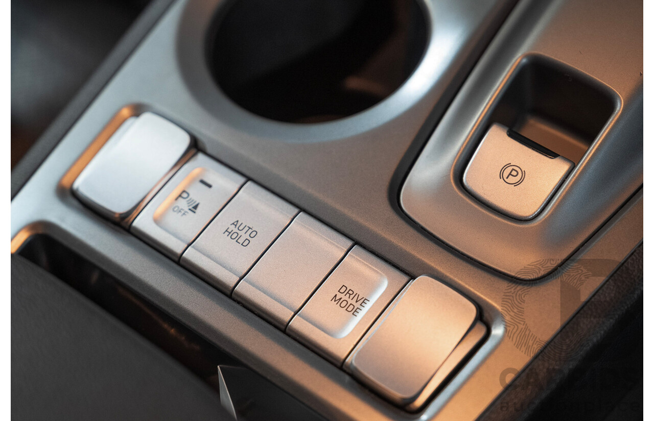 06/2019 Hyundai Kona Elite Electric OS.3 4d Wagon White Electric