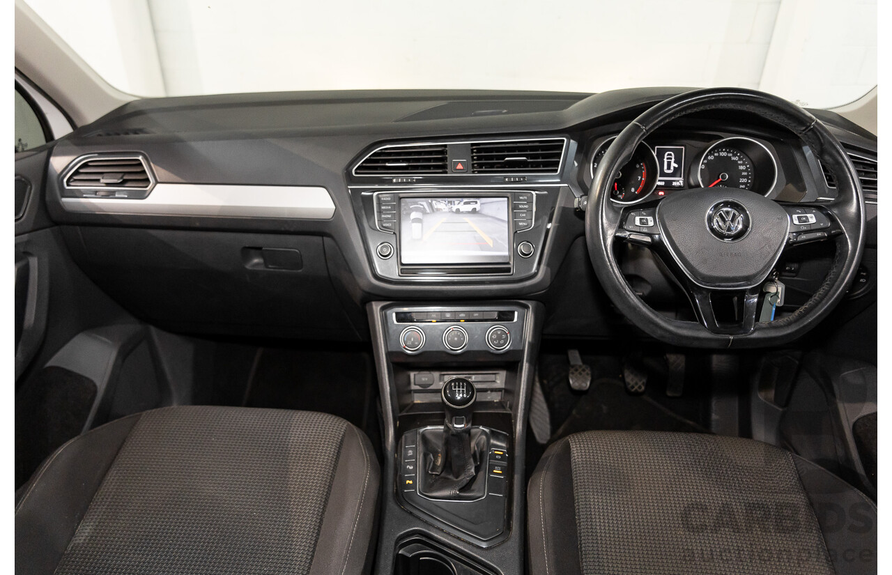 11/2016 Volkswagen Tiguan 110 TSI Trendline 5NA 4D Wagon White Turbo 1.4L