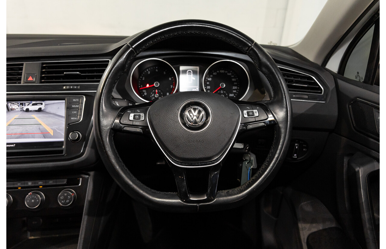 11/2016 Volkswagen Tiguan 110 TSI Trendline 5NA 4D Wagon White Turbo 1.4L