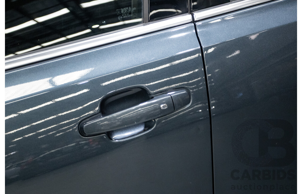4/2019 Holden Acadia LT AC MY19 4d Wagon Dark Shadow Metallic V6 3.6L - 7 Seater
