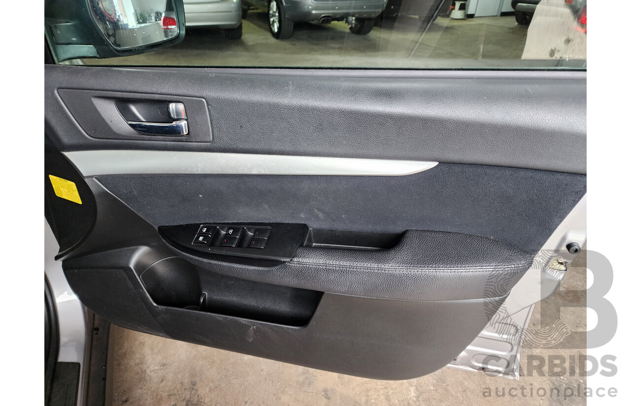 07/2010 Subaru Outback 2.5i MY10 4d Wagon Silver 2.5L