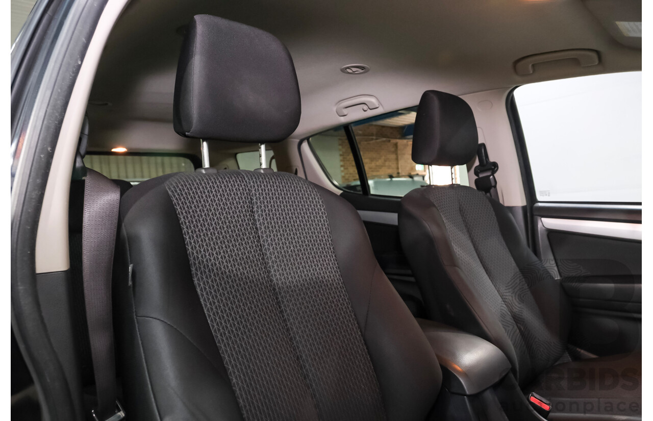 03/2016 Isuzu Mu-X LS-U (4x2) UC MY15 4d Wagon Black 7 seater Turbo Diesel 3.0L