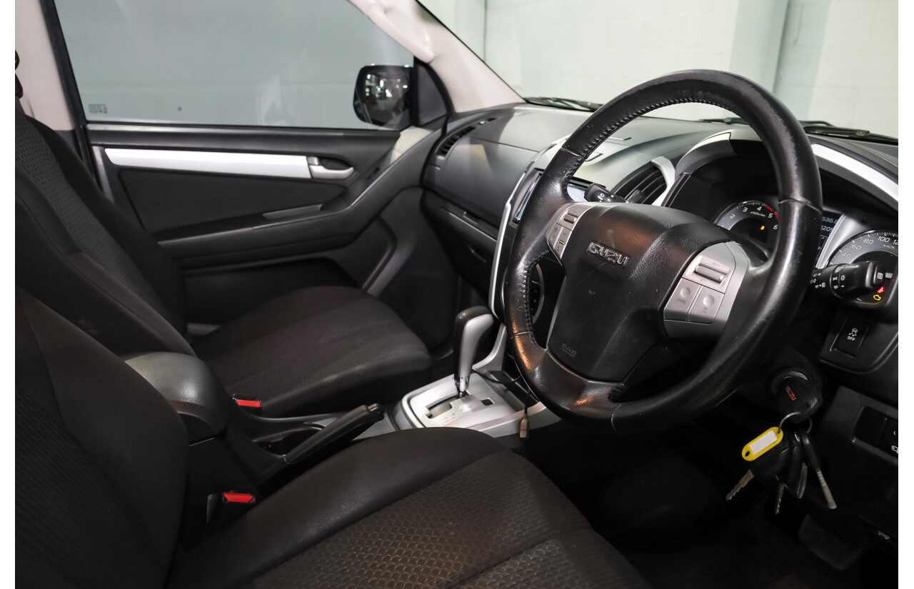 03/2016 Isuzu Mu-X LS-U (4x2) UC MY15 4d Wagon Black 7 seater Turbo Diesel 3.0L