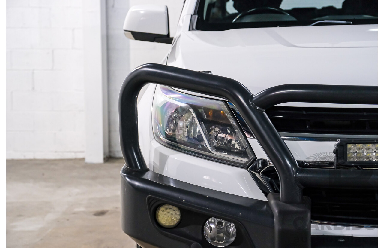 10/2016 Holden Trailblazer LT (4x4) RG MY17 4d Wagon White Turbo Diesel 2.8L