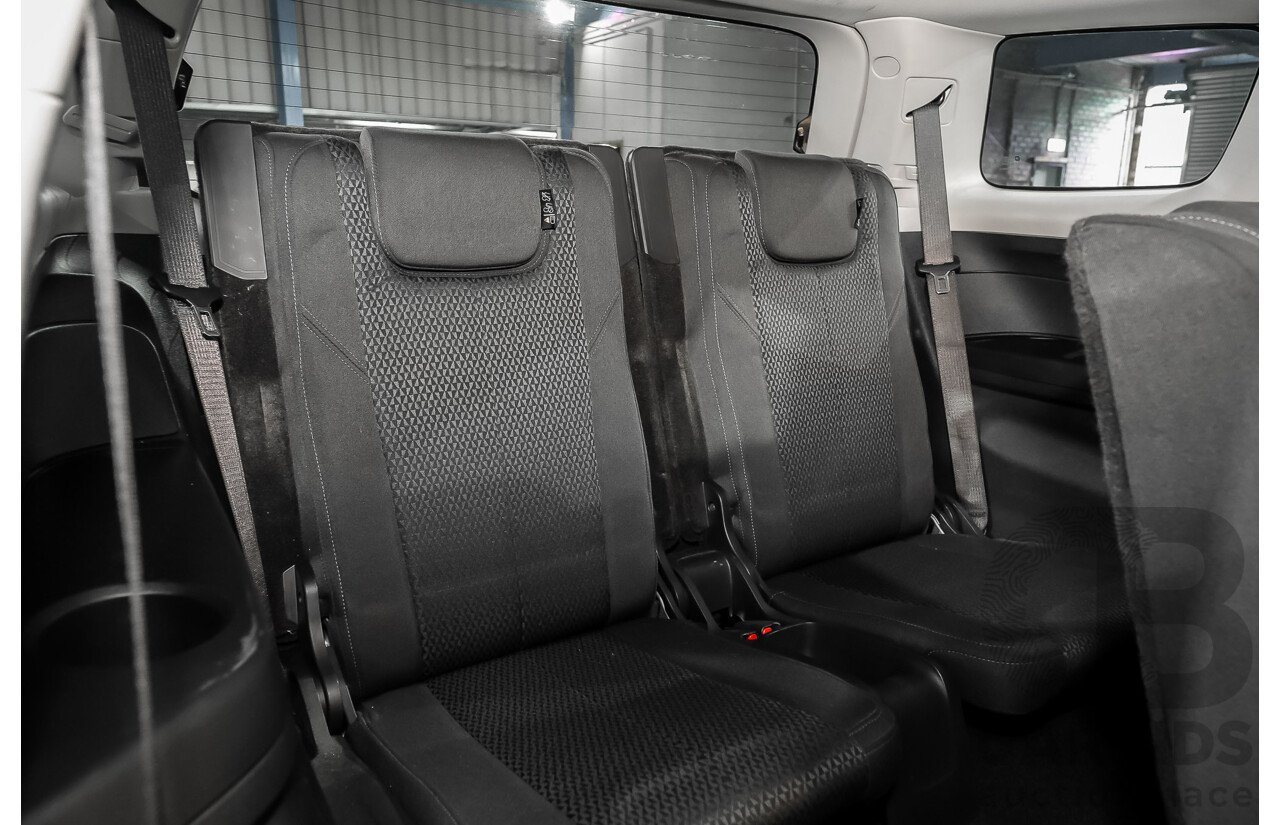10/2016 Holden Trailblazer LT (4x4) RG MY17 4d Wagon White Turbo Diesel 2.8L