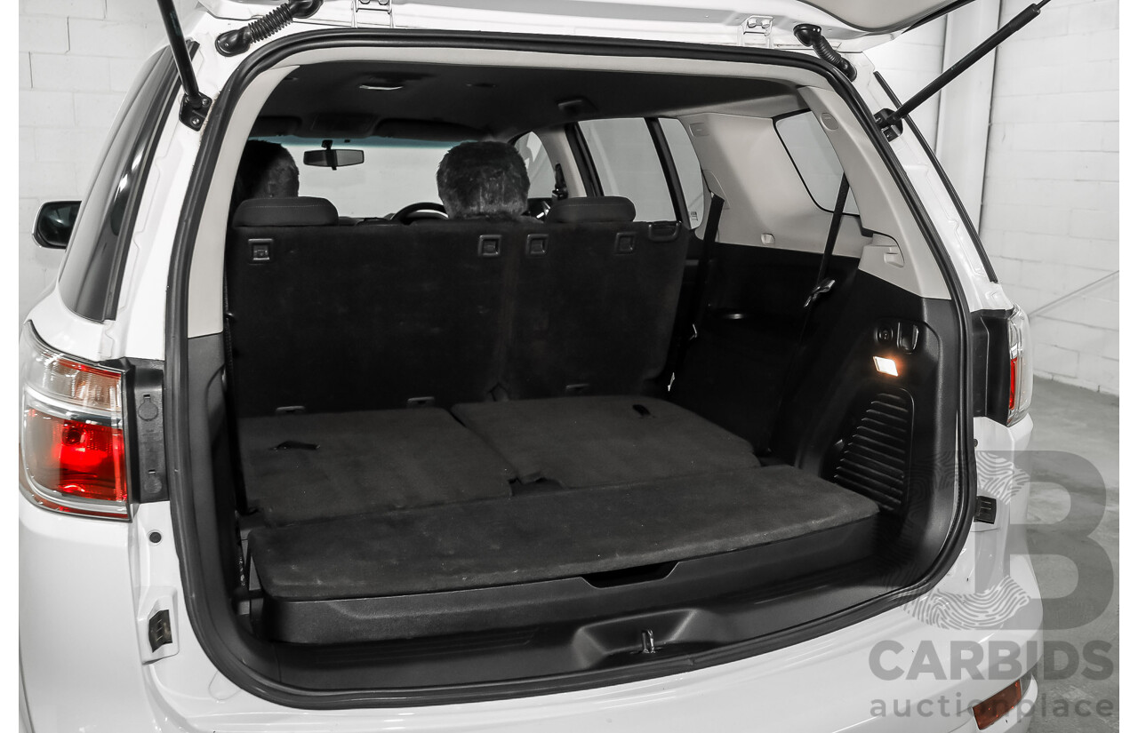 10/2016 Holden Trailblazer LT (4x4) RG MY17 4d Wagon White Turbo Diesel 2.8L
