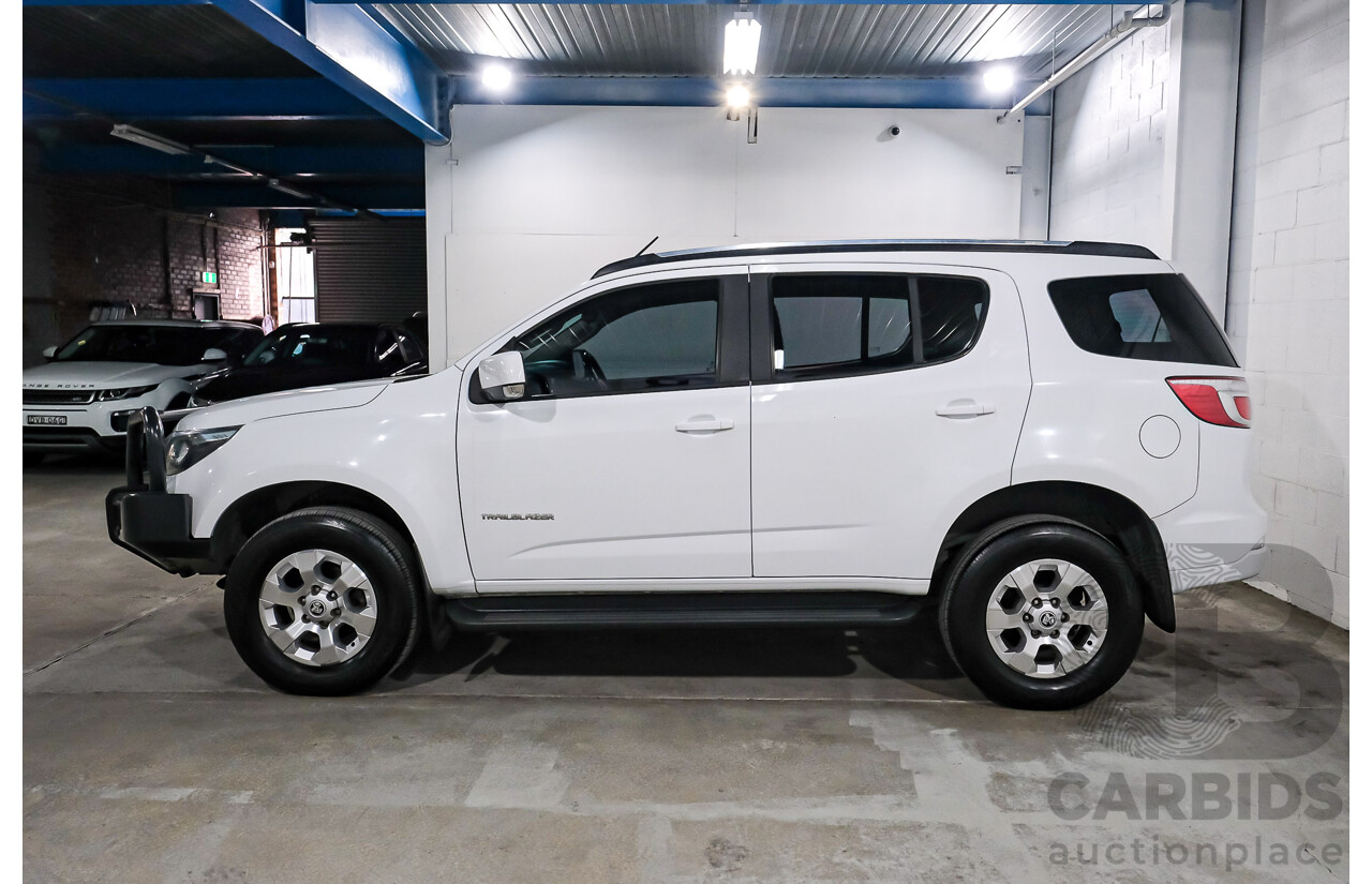 10/2016 Holden Trailblazer LT (4x4) RG MY17 4d Wagon White Turbo Diesel 2.8L