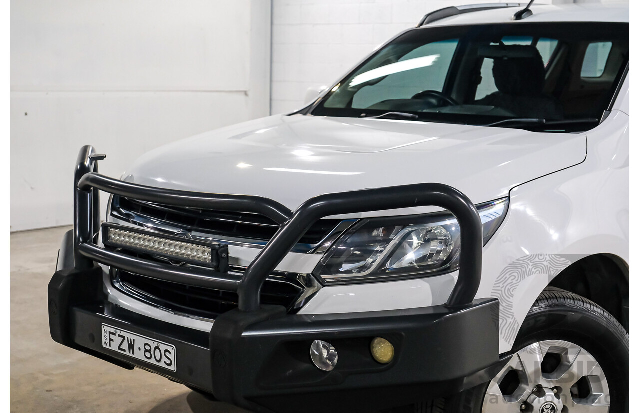 10/2016 Holden Trailblazer LT (4x4) RG MY17 4d Wagon White Turbo Diesel 2.8L