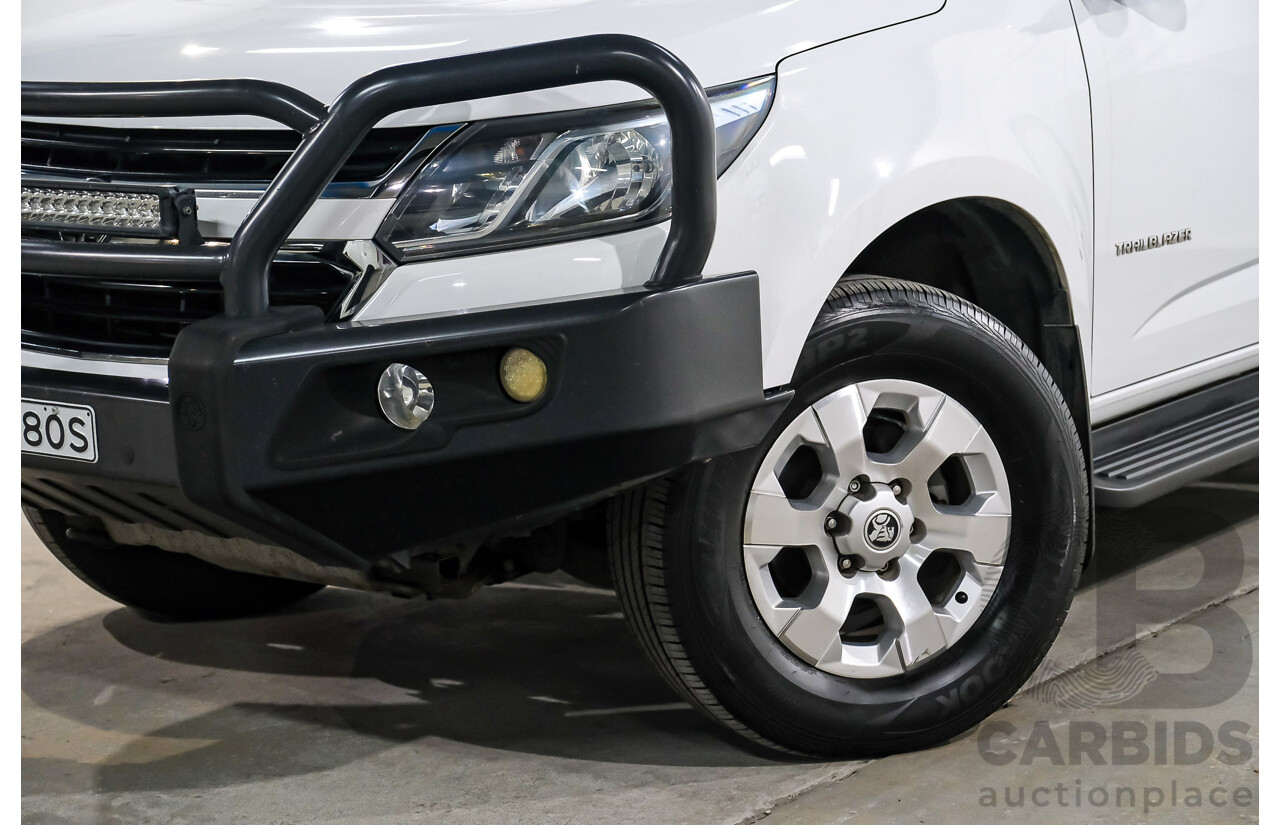 10/2016 Holden Trailblazer LT (4x4) RG MY17 4d Wagon White Turbo Diesel 2.8L