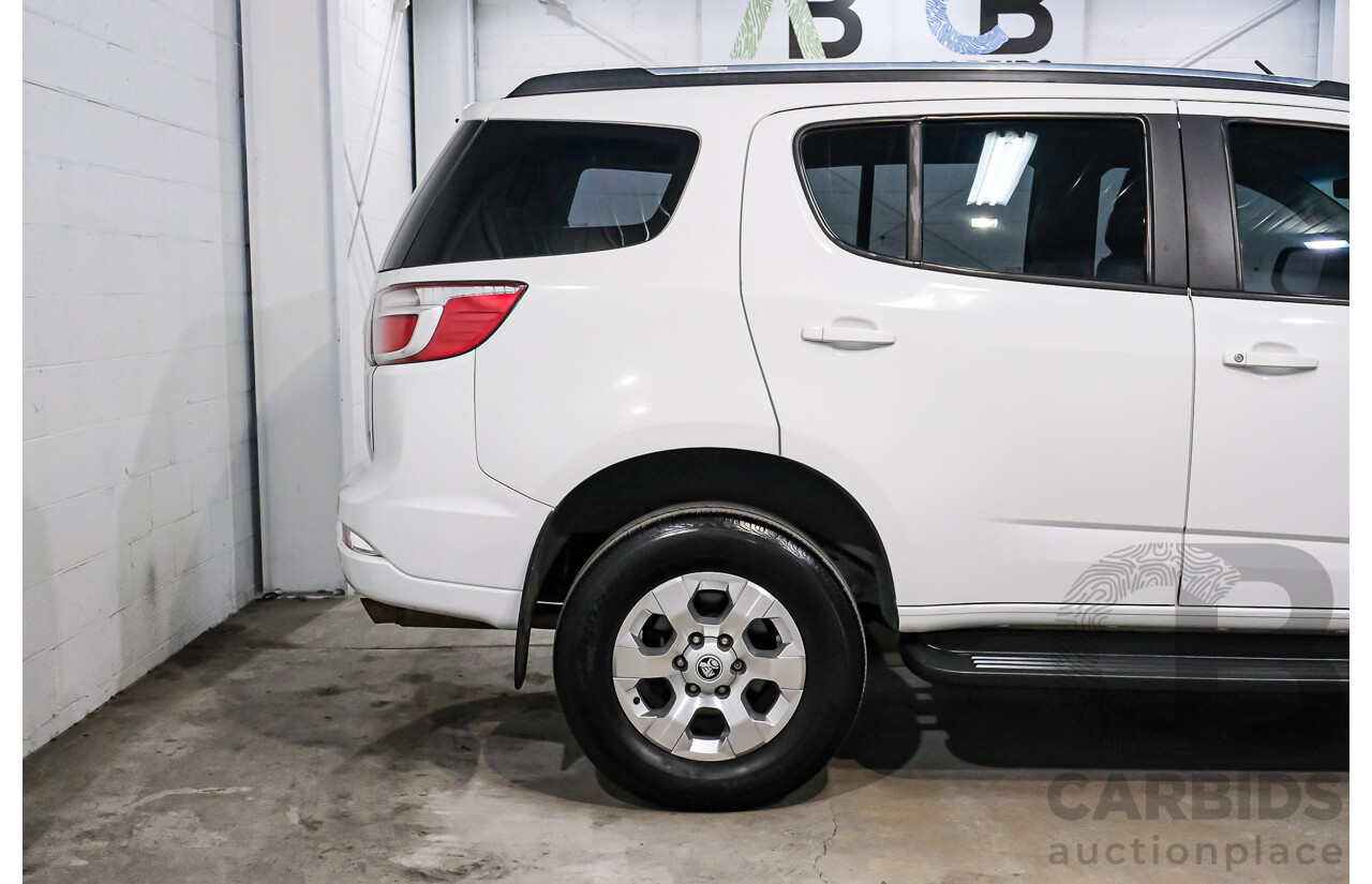 10/2016 Holden Trailblazer LT (4x4) RG MY17 4d Wagon White Turbo Diesel 2.8L