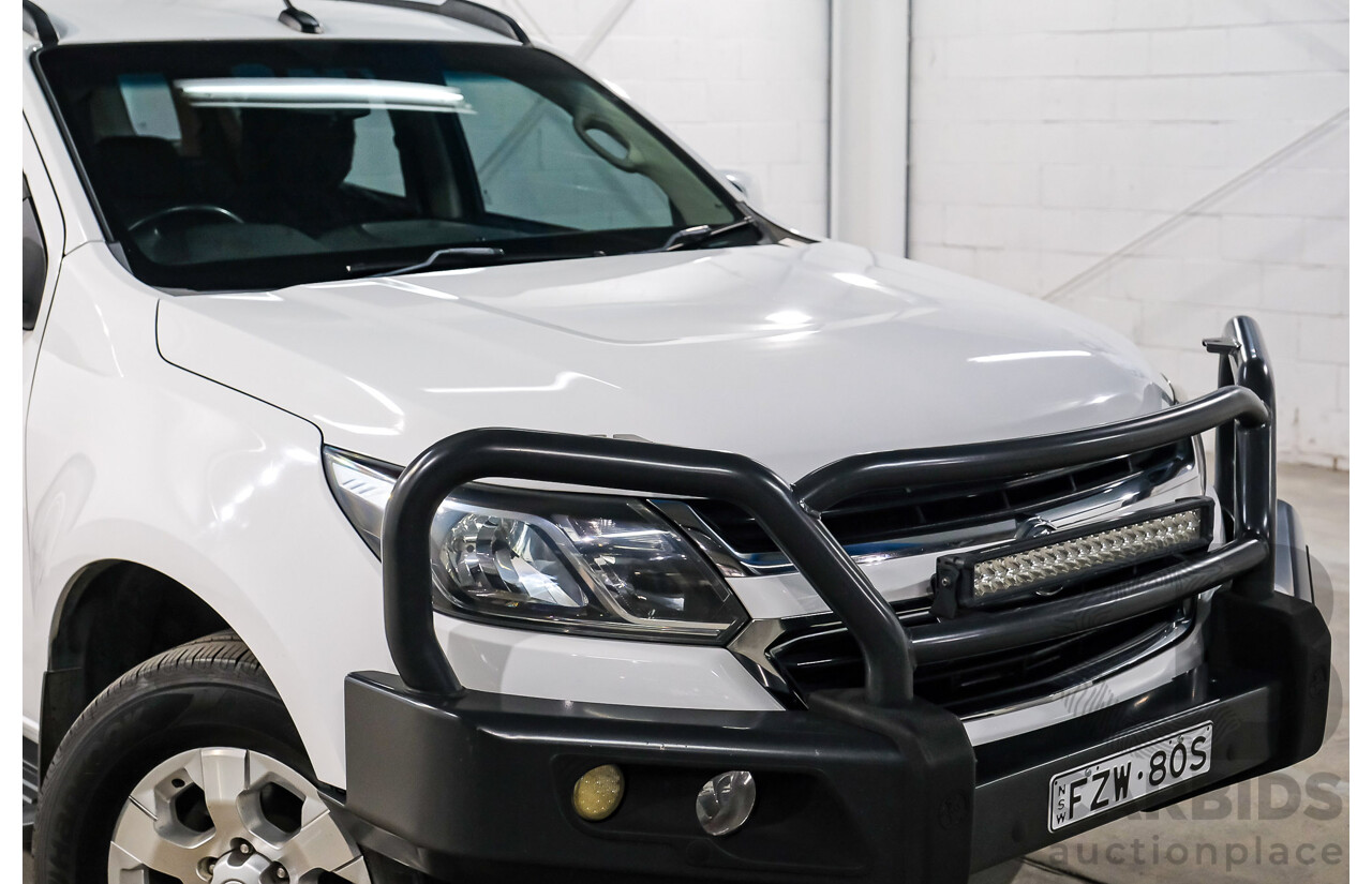 10/2016 Holden Trailblazer LT (4x4) RG MY17 4d Wagon White Turbo Diesel 2.8L