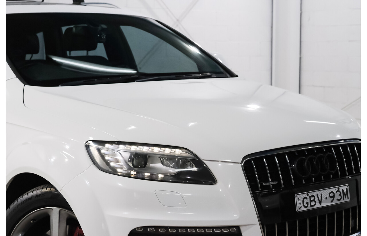 11/2010 Audi Q7 4.2 TDI Quattro AWD MY11 4d Wagon White Twin Turbo diesel 4.1L