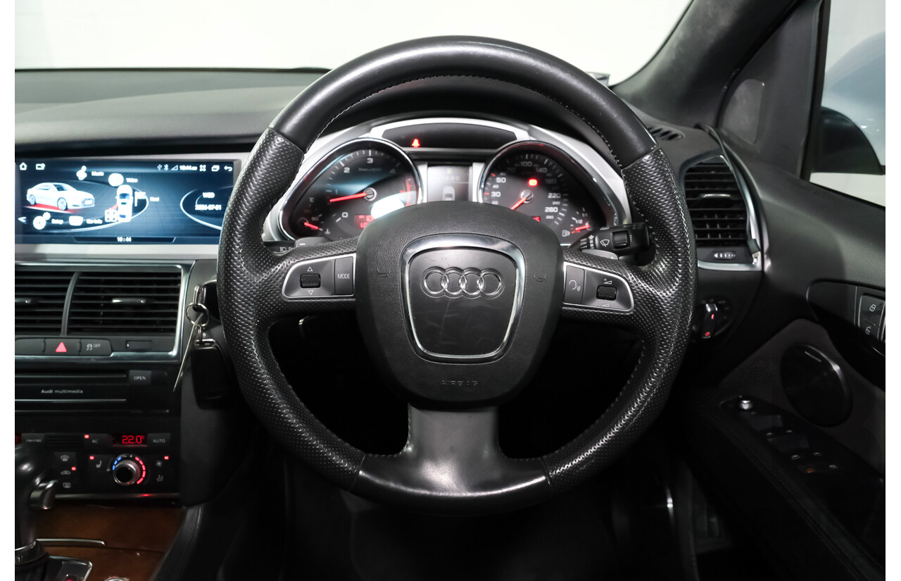 11/2010 Audi Q7 4.2 TDI Quattro AWD MY11 4d Wagon White Twin Turbo diesel 4.1L