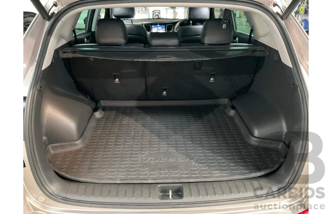 11/2016 Hyundai Tucson Highlander (AWD) TLE 4d Wagon White Turbocharged 1.6L