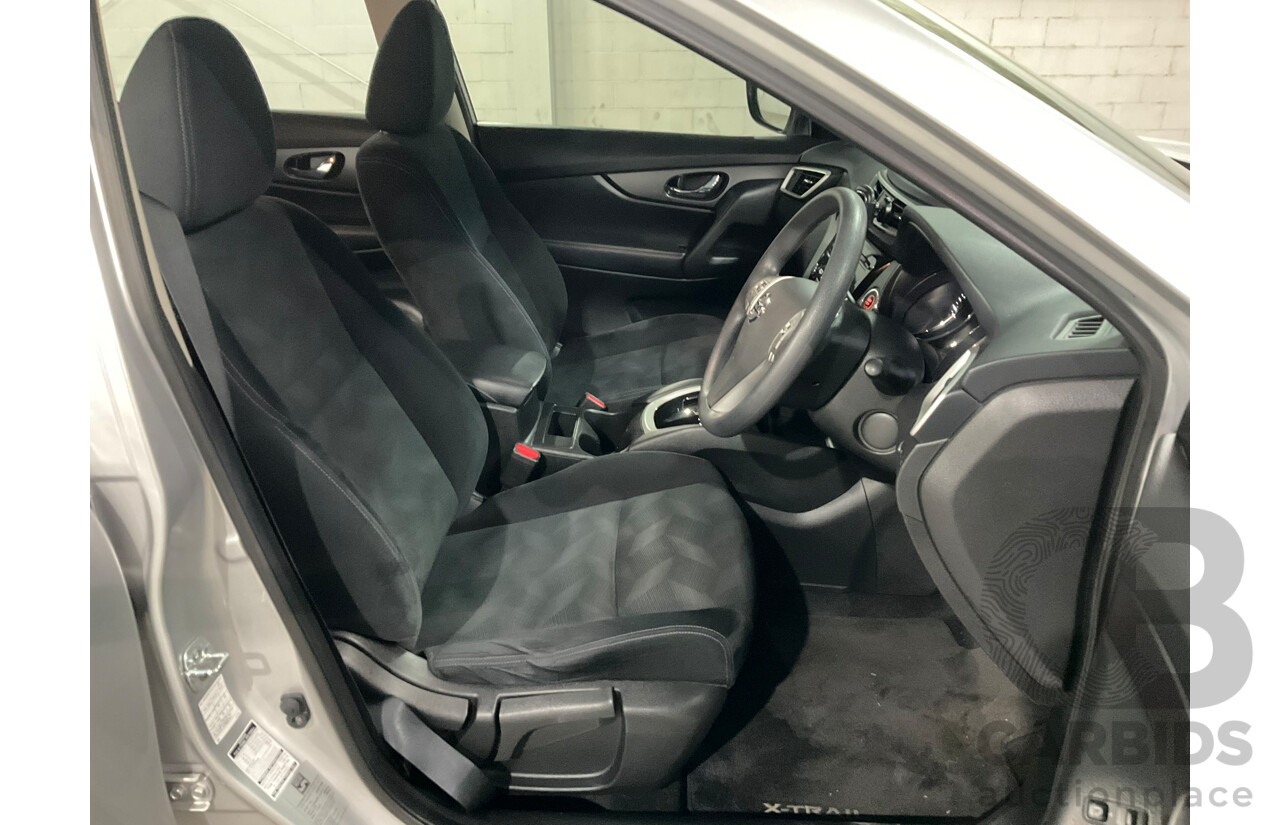 10/2016 Nissan X-Trail ST T32 4D Wagon Silver 2.5L - 7 Seater