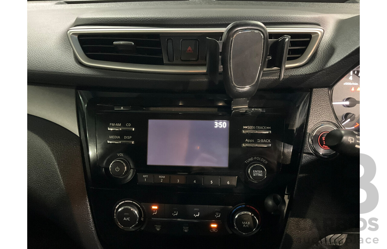 10/2016 Nissan X-Trail ST T32 4D Wagon Silver 2.5L - 7 Seater