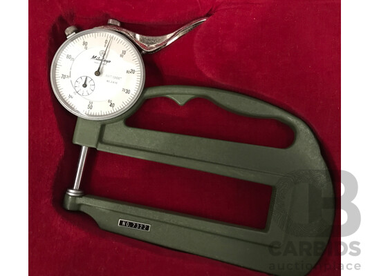 Mitutoyo (7322) Dial Thickness Gage with Case