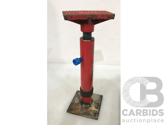 HAFCO Hydraulic Pull Ram, Hydraulic Body-Frame Repair Kit, and Car Stand