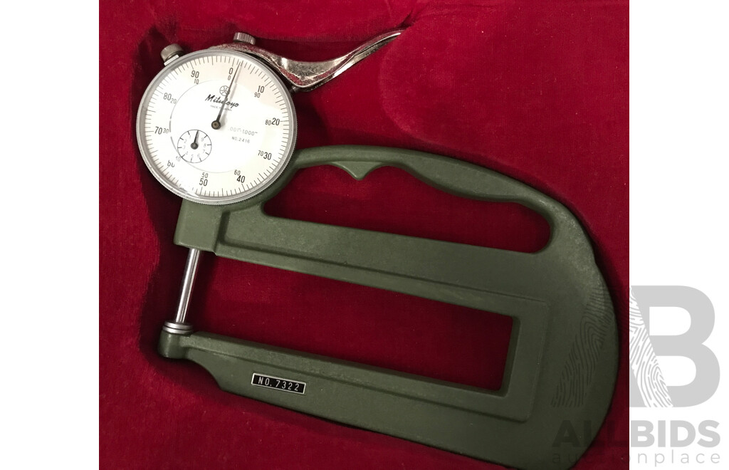 Mitutoyo (7322) Dial Thickness Gage with Case