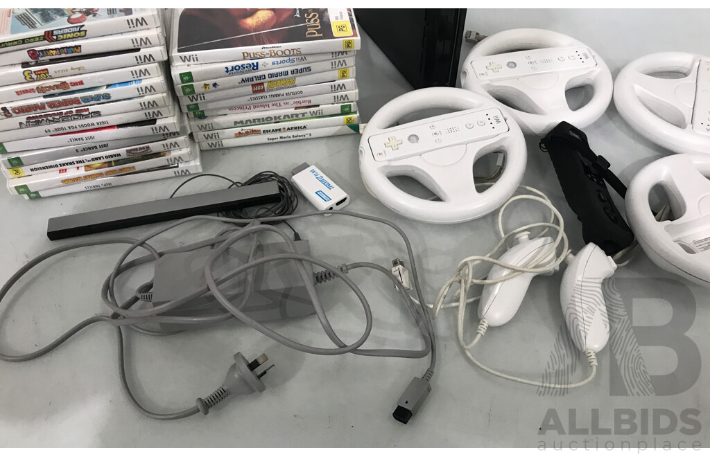 Nintendo (RVL-001) Wii W/ Games/Accessories/Controllers