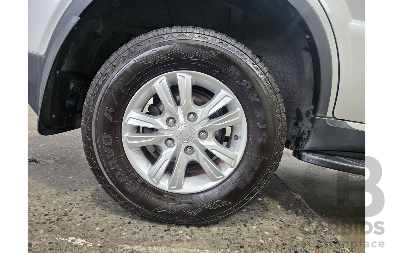 6/2015 Ssangyong Rexton SX (AWD) Y200 MY15 4d Wagon Silver Turbo Diesel 2.0L - 7 Seater
