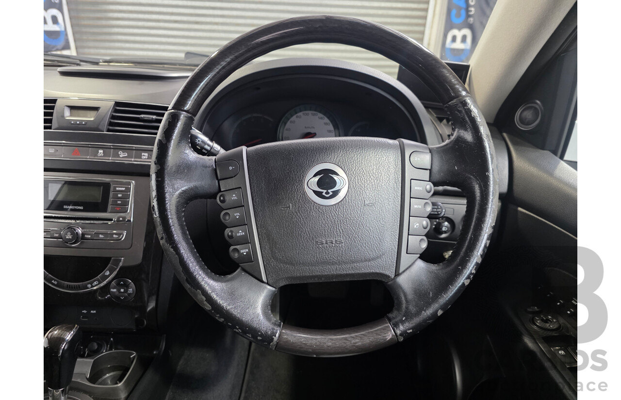 6/2015 Ssangyong Rexton SX (AWD) Y200 MY15 4d Wagon Silver Turbo Diesel 2.0L - 7 Seater