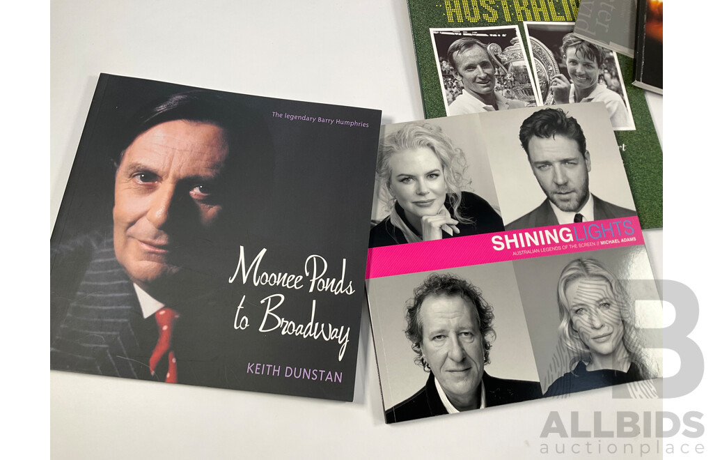 Thirteen Australian Stamp Booklets Including Australian Birds, Shining Lights, Novel Lives, Diva, Barry Humphries, Trailblazers and More