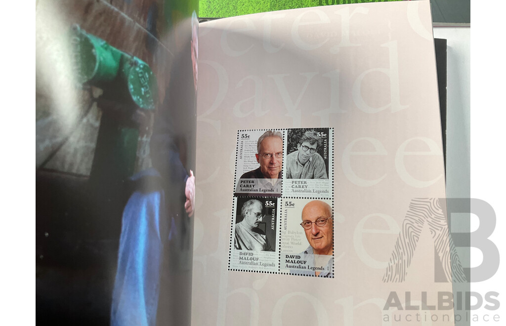 Thirteen Australian Stamp Booklets Including Australian Birds, Shining Lights, Novel Lives, Diva, Barry Humphries, Trailblazers and More