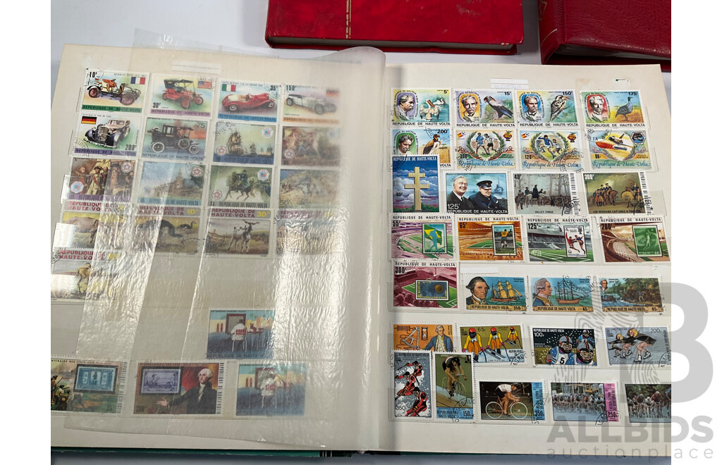 Four Albums of Vintage International Stamps Including Australia, Christmas Island, Haiti, Mexico, Umm Al Quwain, Volta, Niger, Seiyun, New Zealand Seven Seas Hingless Pages 1981 to 1987
