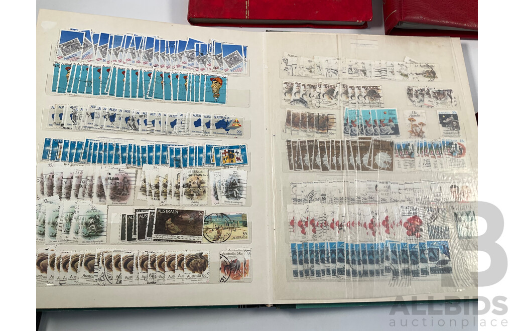 Four Albums of Vintage International Stamps Including Australia, Christmas Island, Haiti, Mexico, Umm Al Quwain, Volta, Niger, Seiyun, New Zealand Seven Seas Hingless Pages 1981 to 1987