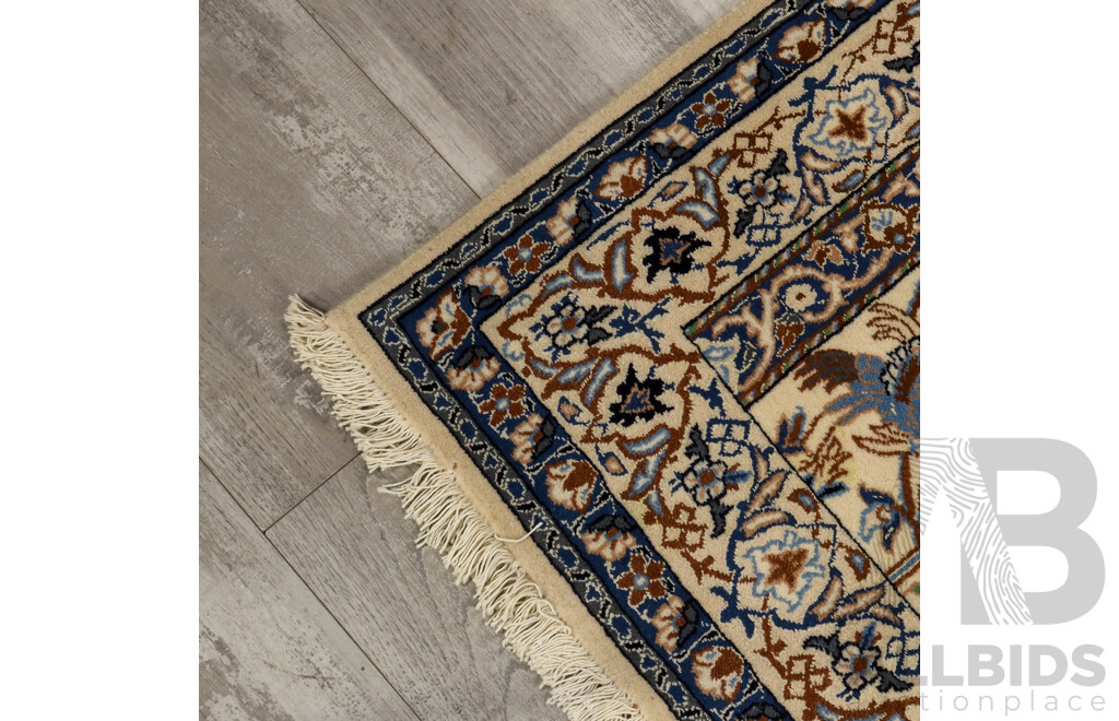 Hand Knotted Persian Nain Rug