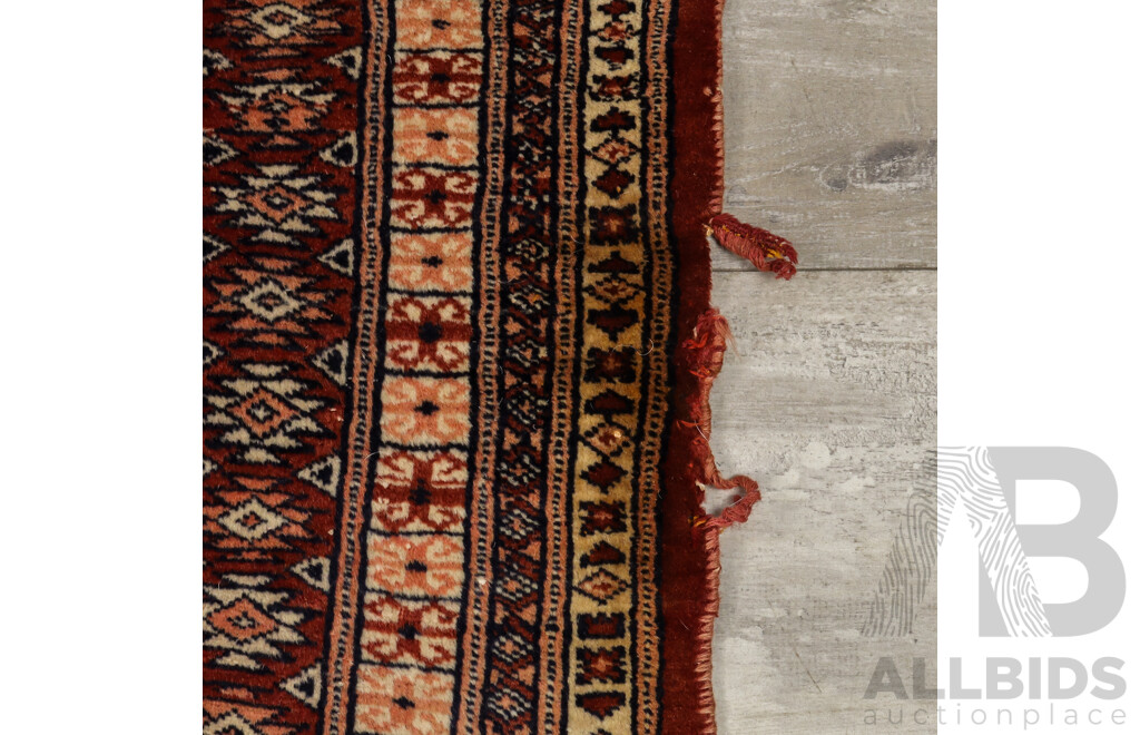 Hand Knotted Pakistani Rug
