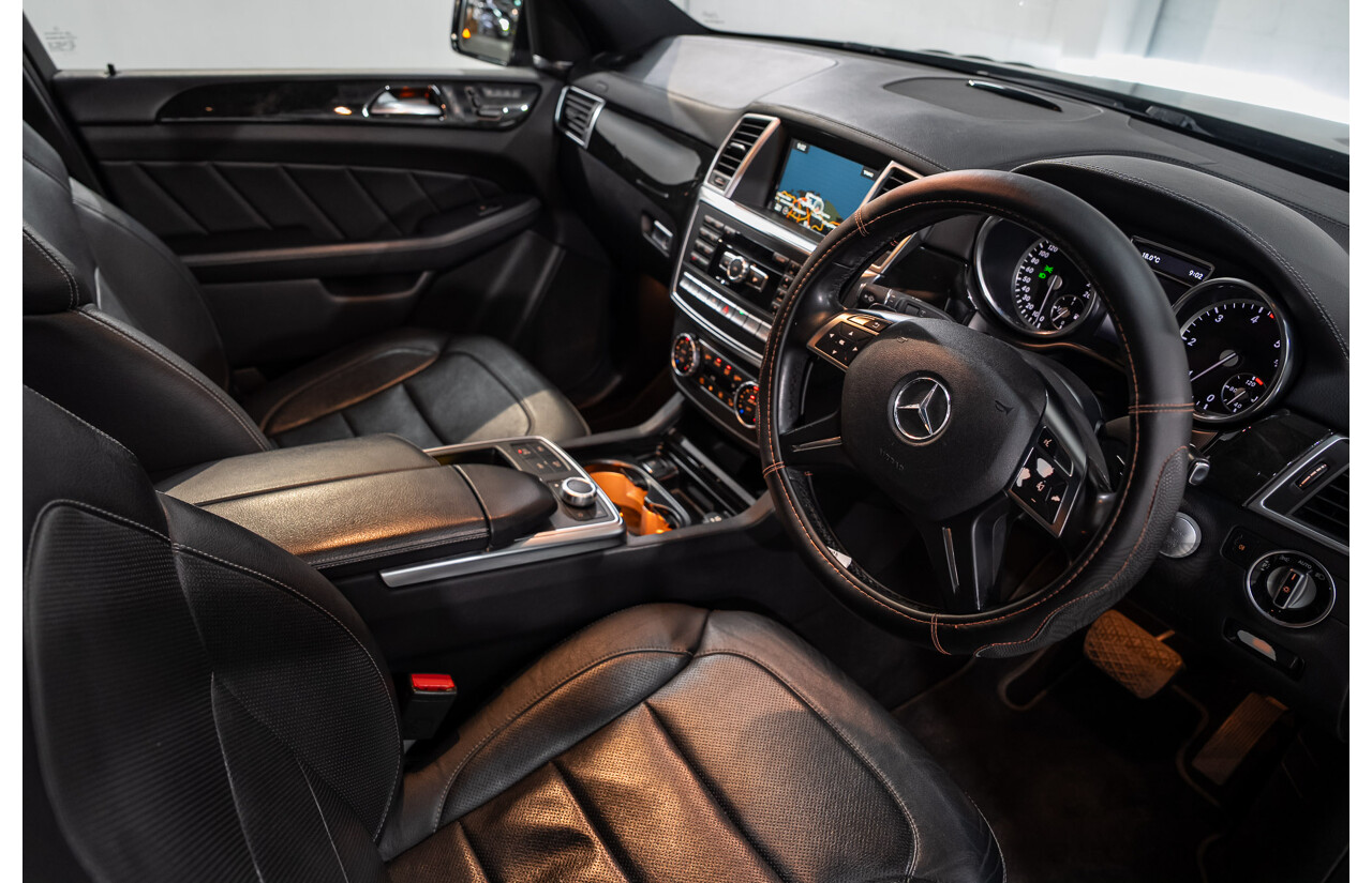 5/2015 Mercedes-Benz GL350 BlueTEC (AWD) X166 MY14 4d Wagon Black Turbo Diesel 3.0L