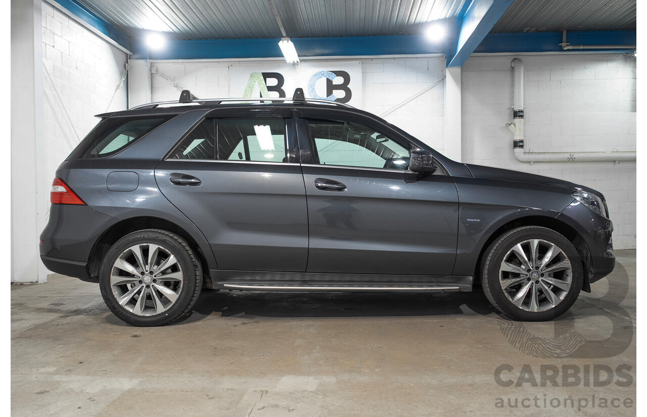 06/2012 Mercedes-Benz ML 350CDI Bluetec (4x4) 166 4d Wagon Grey Turbo Diesel 3.0L