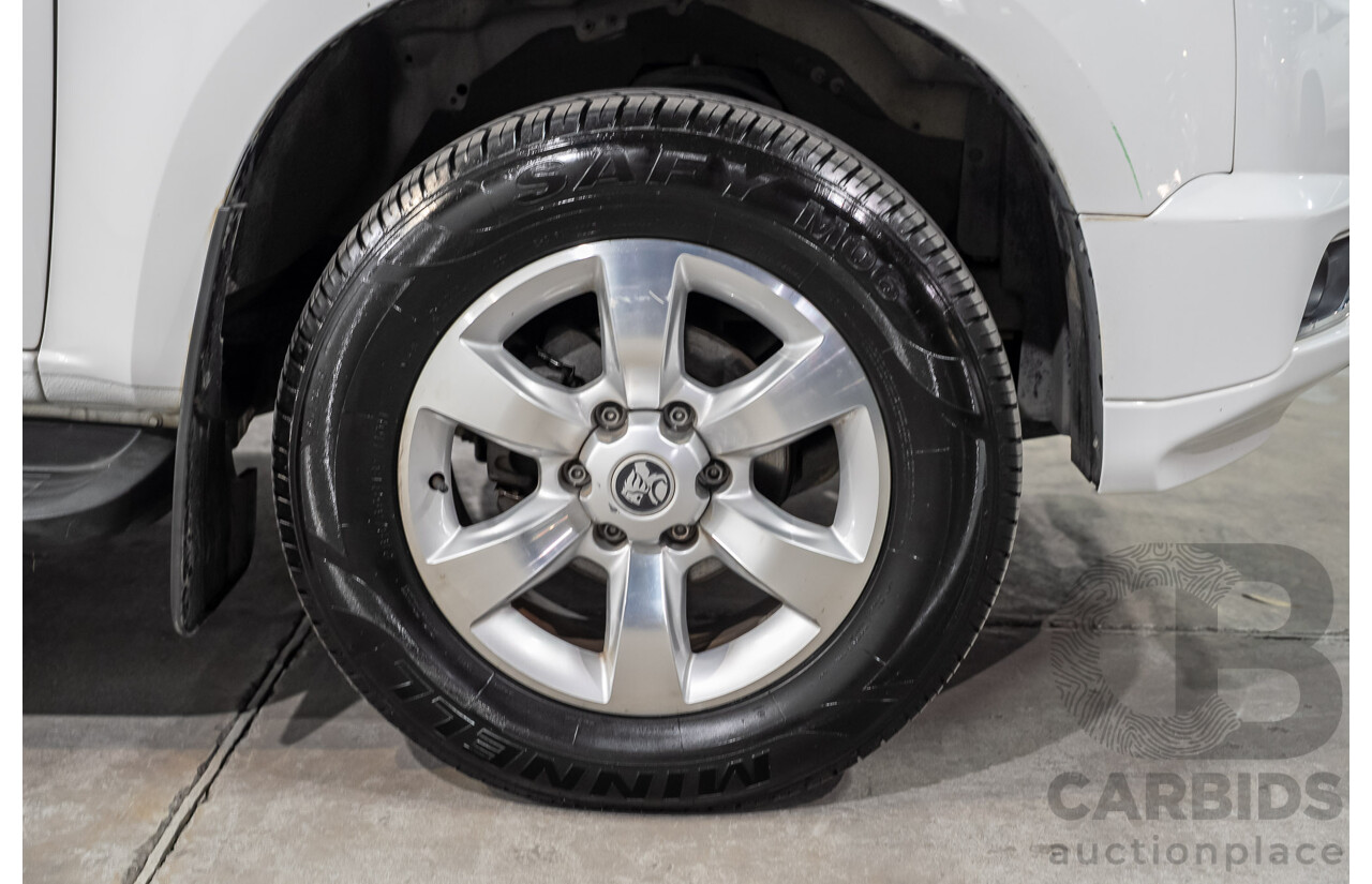08/2014 Holden Colorado 7 LTZ (4x4) RG MY14 4D Wagon White Turbo Diesel 2.8L - 7 Seater